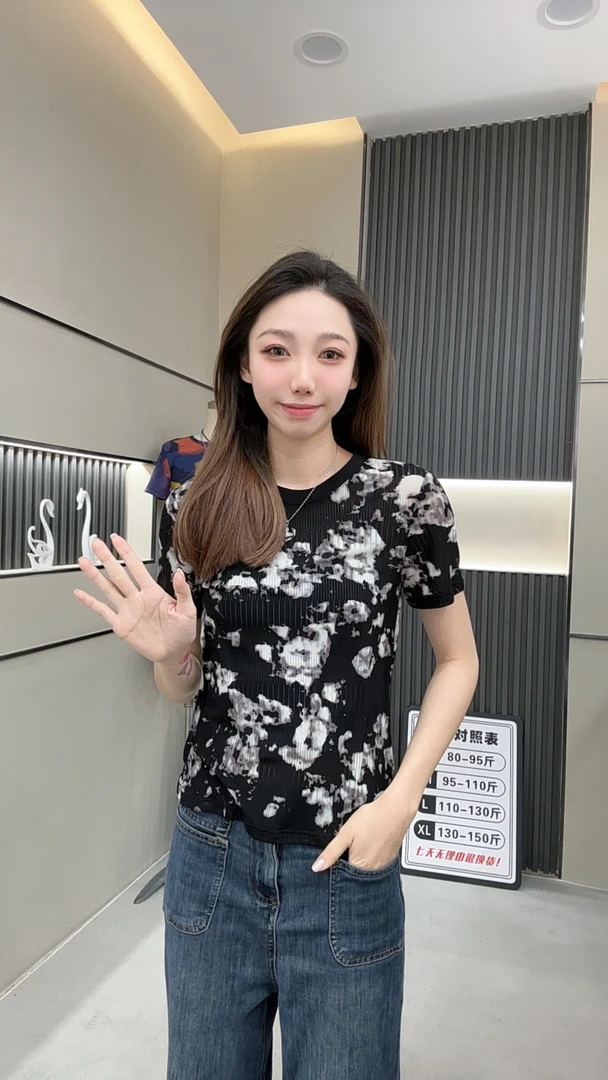 水墨画时尚短袖体恤显瘦针织百搭夏季女士修身印花圆领