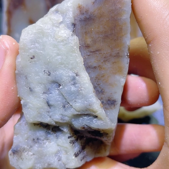 和田玉未镶嵌珠宝半成品