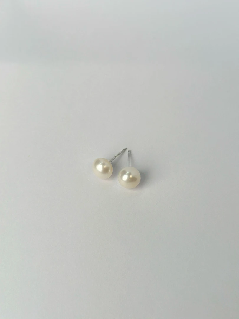 （新店福利）天然无核淡水珍珠耳钉（8-9mm）精致福利款