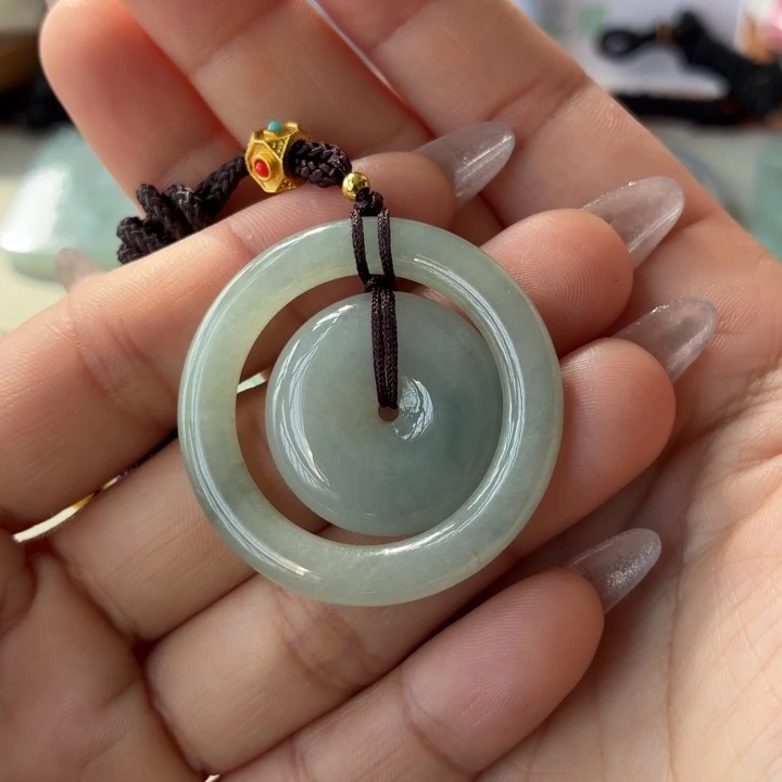 翡翠未镶嵌颈饰天然翡翠a货