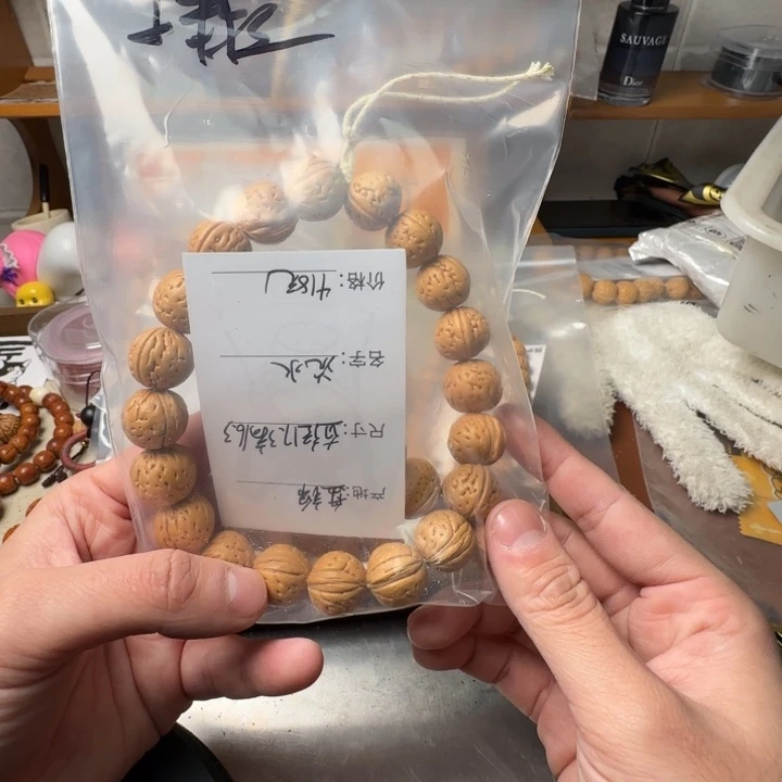 小***e小茉莉哈哈哈哈哈哈