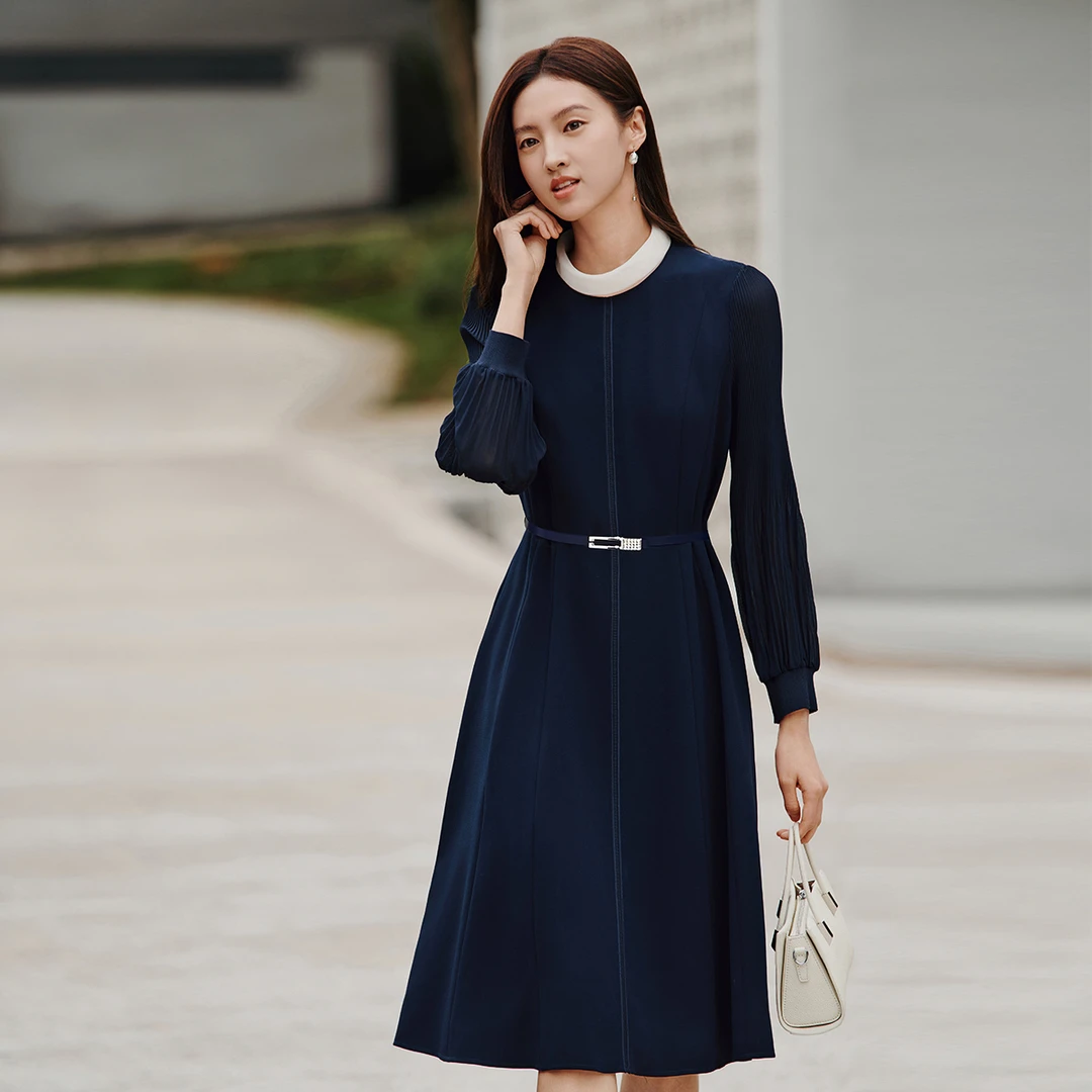 歌蒂诗专柜新款知性优雅简约纯色收腰秋冬连衣裙裙子女1E32L2245