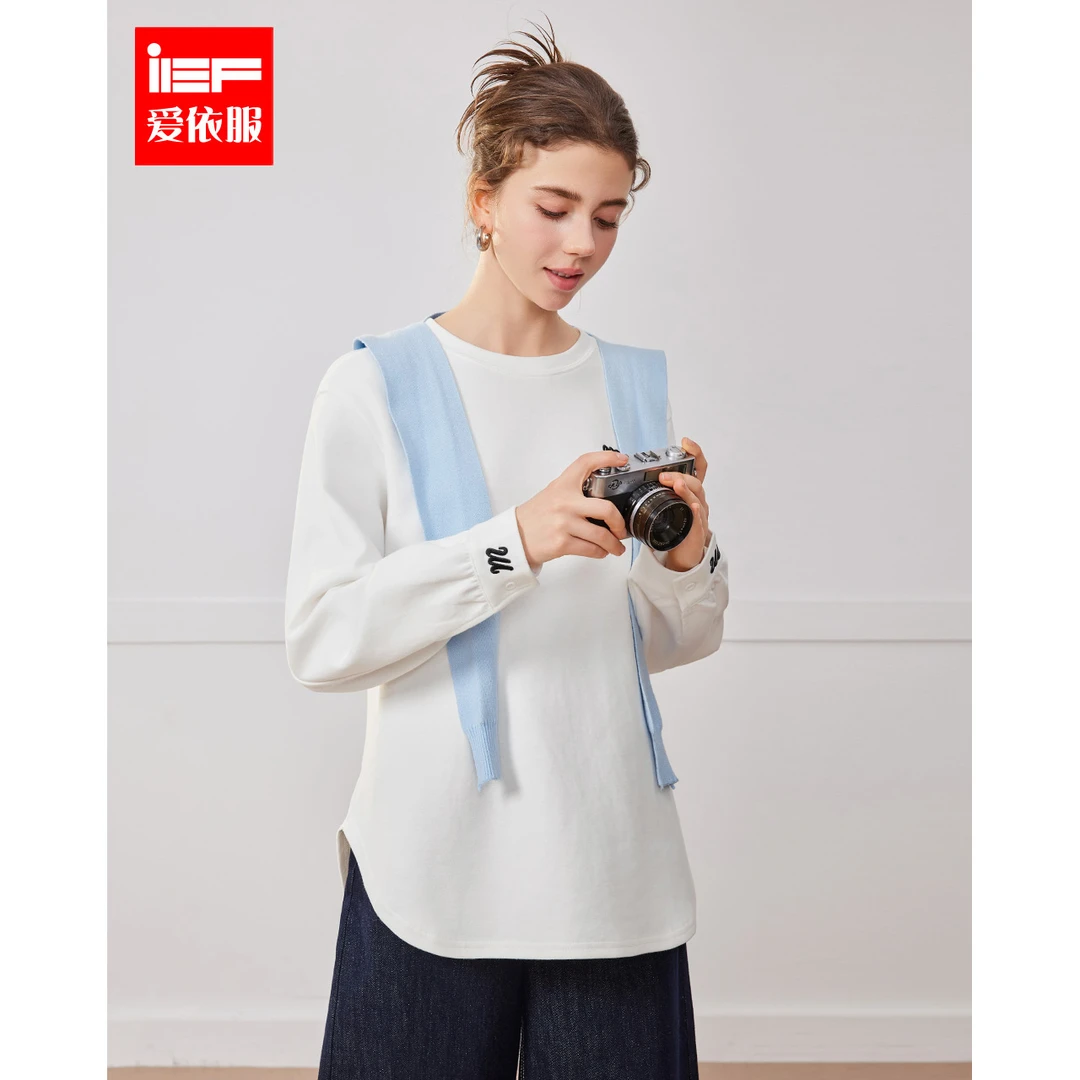 IEF/爱依服2025冬季新款时尚休闲慵懒风百搭显瘦简约设计中上衣