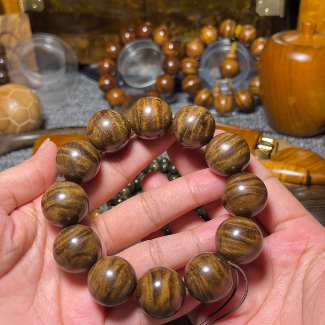 金丝楠阴沉木花纹2.0