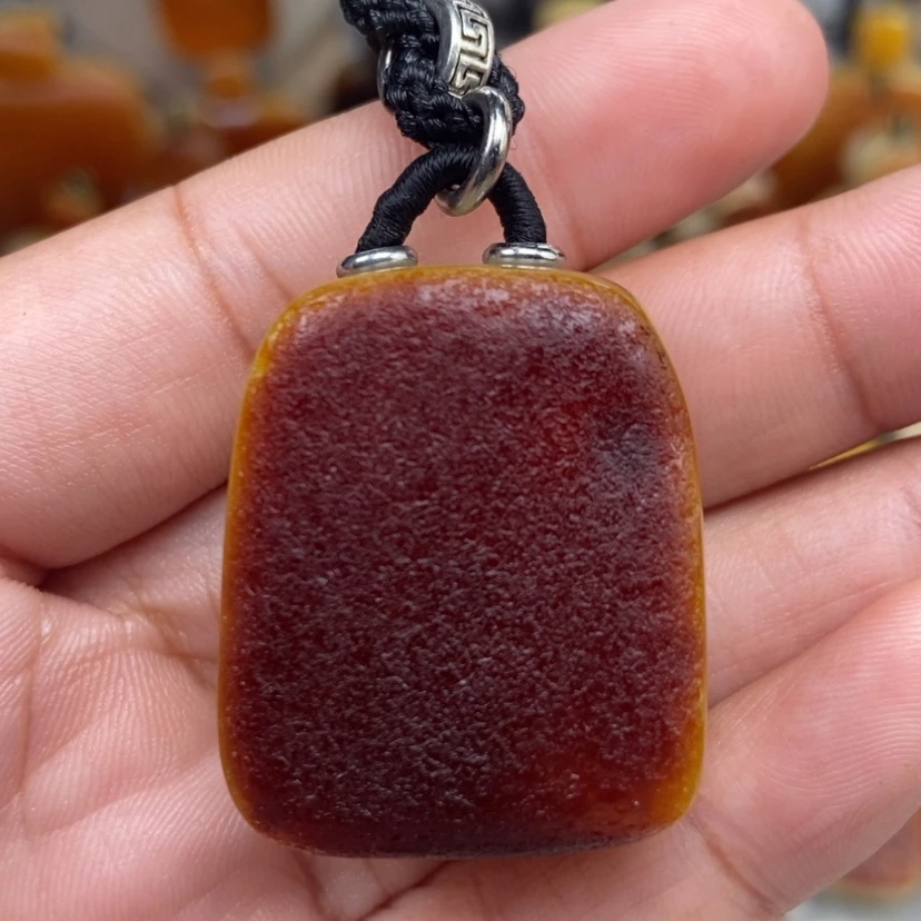 【闪购商品】未镶嵌颈饰琥珀