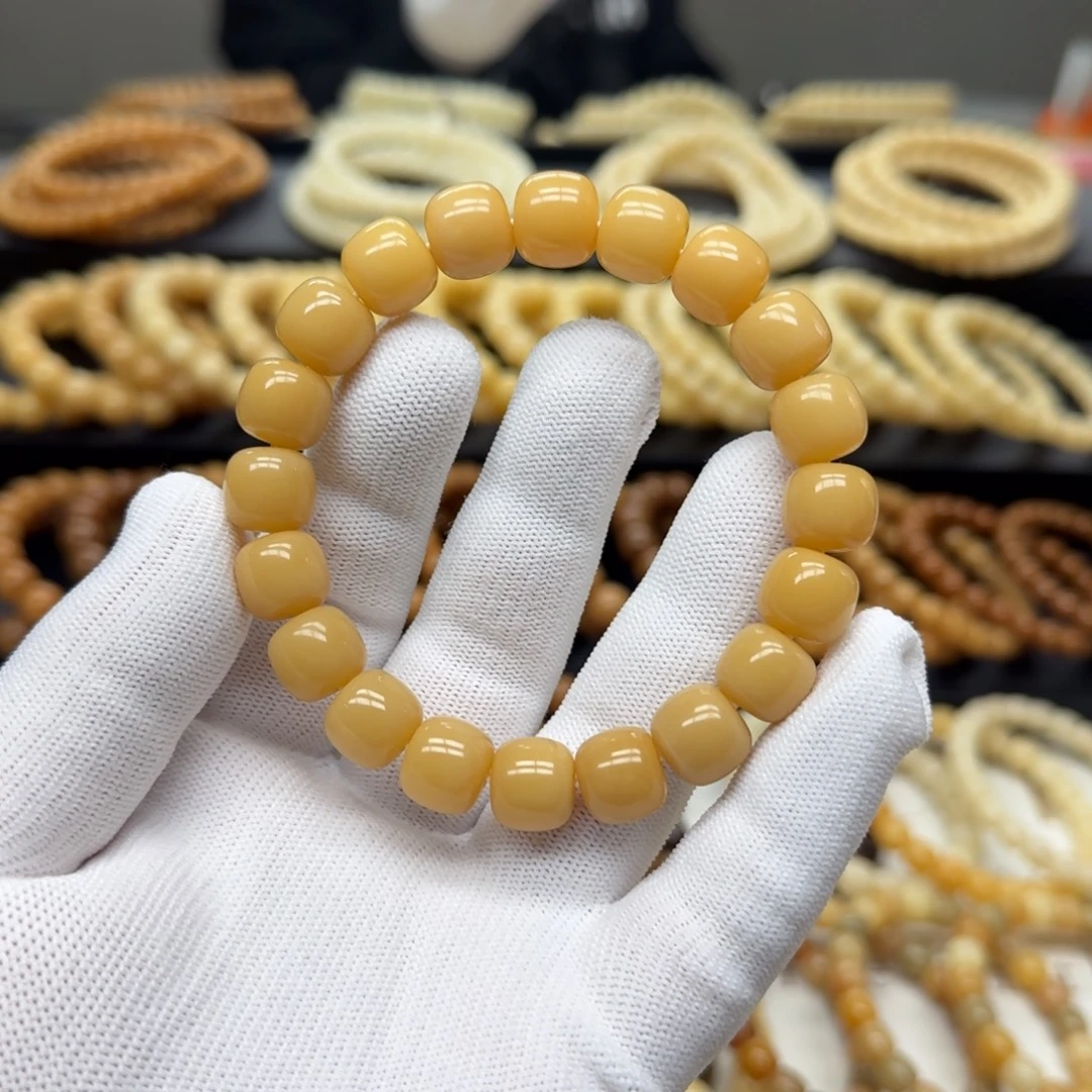 手串菩提根/象牙果11×12 8年 鬼工