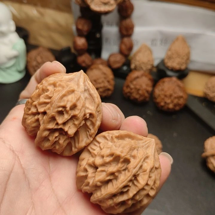 肆***室曹大龙43尺核桃全品