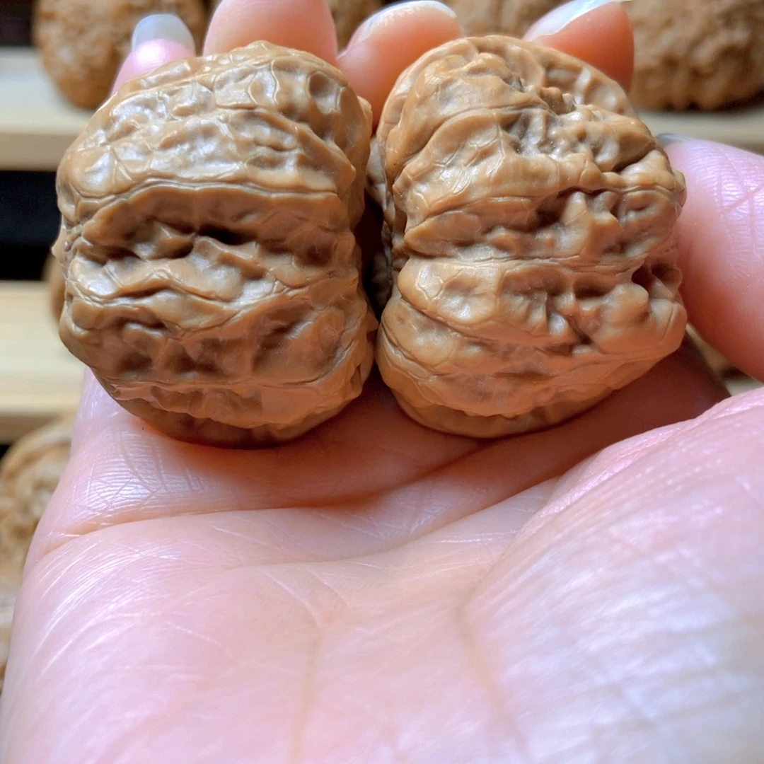 文玩核桃吊坠蛤蟆头