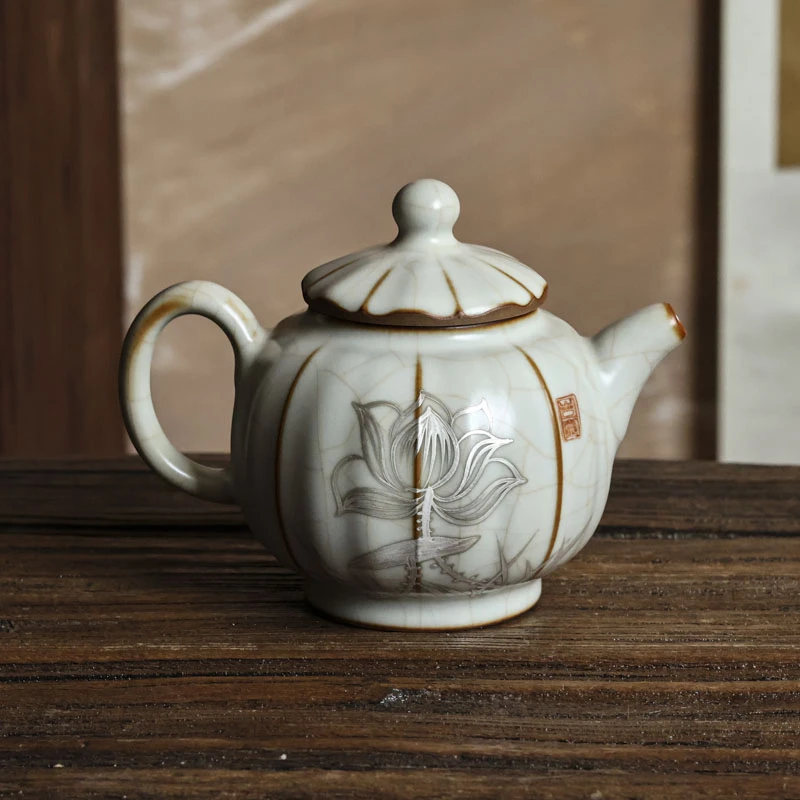 江祖清 圆壶嘴汝窑荷花壶-壶盖八瓣,圆壶把（Q2609）