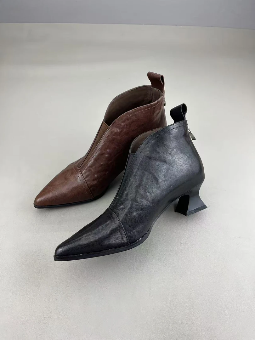 [小麦成都女鞋]3公分气高跟粗跟真皮气质2025今年流行靴子