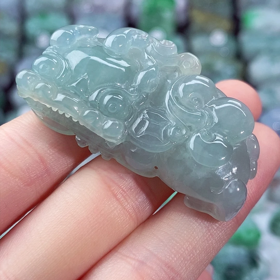 颈饰未镶嵌翡翠天然
