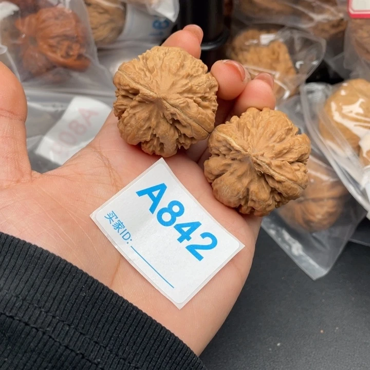 文玩核桃吊坠核桃