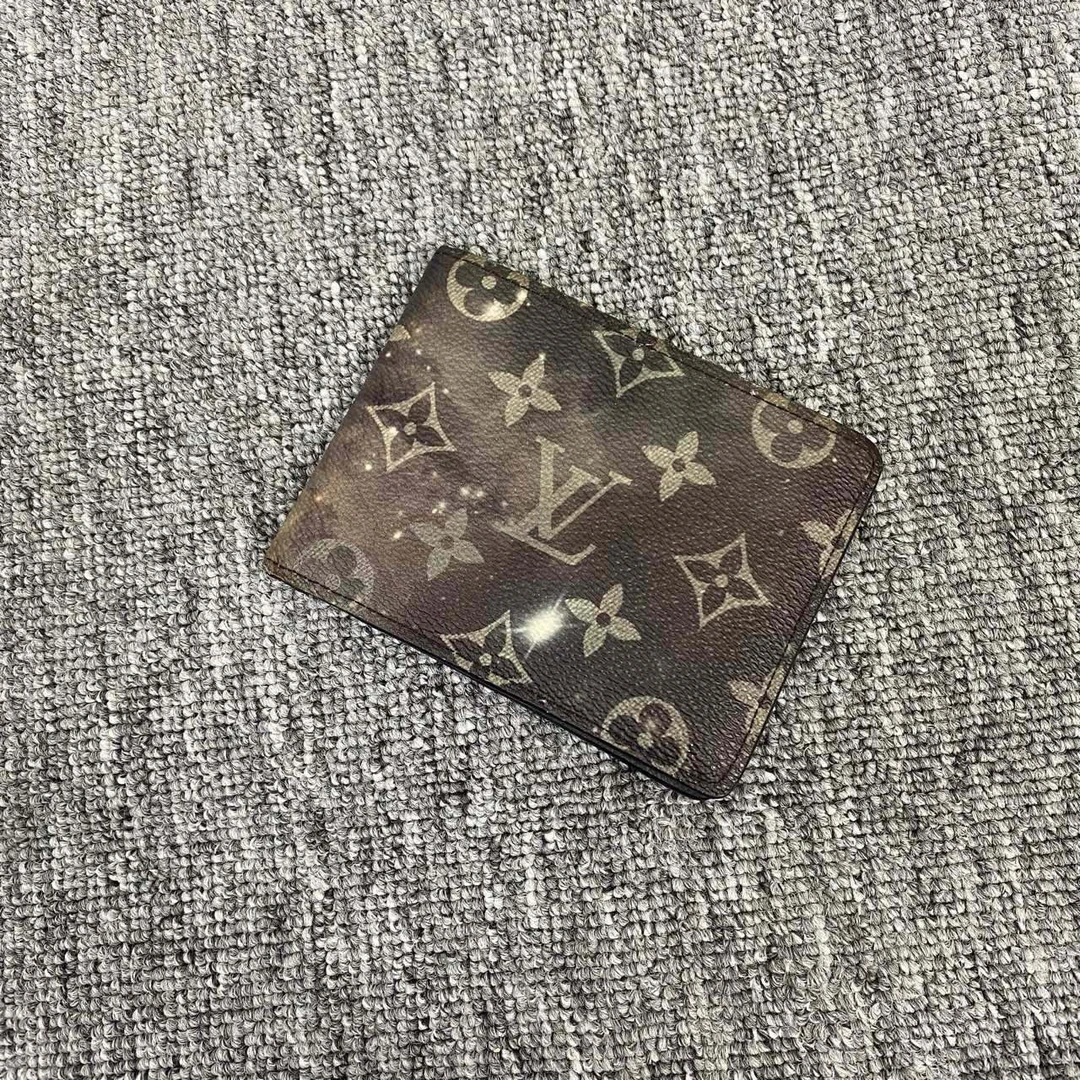 99新 LouisVuitton/路易威登 01394/太空满印logo钱包/无配件