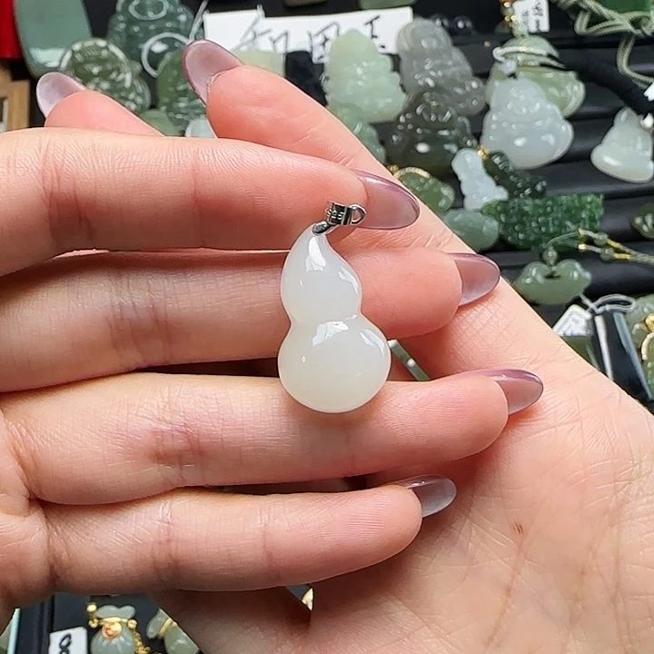 颈饰银S925镶嵌和田玉