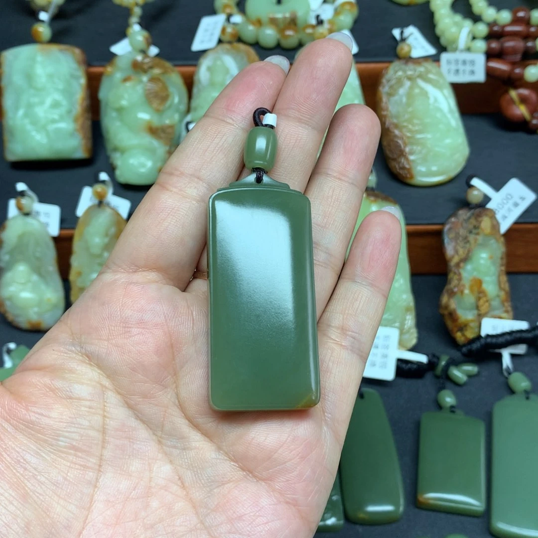岫岩河磨玉（透闪石质玉）挂件未镶嵌小****5