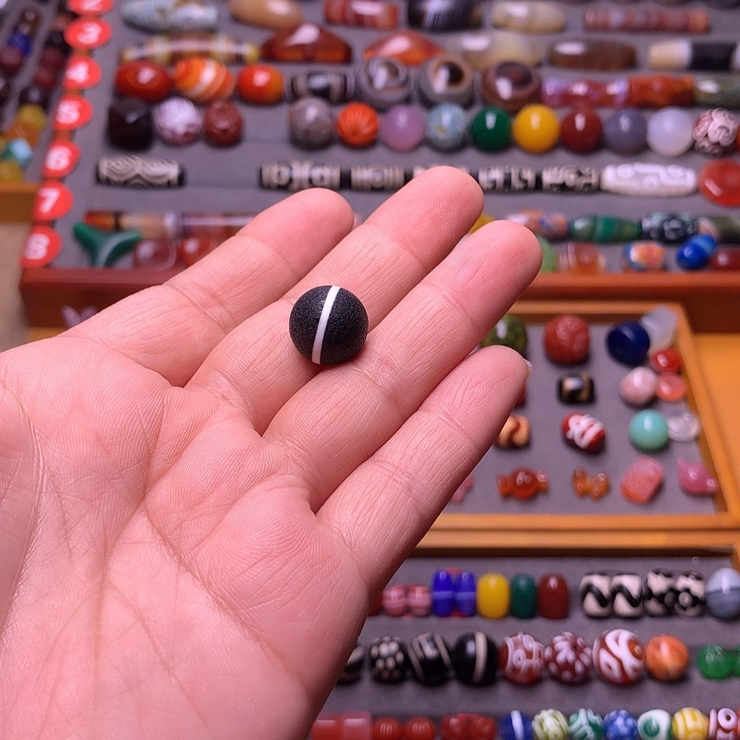 强***玛瑙/玉髓未镶嵌颈饰