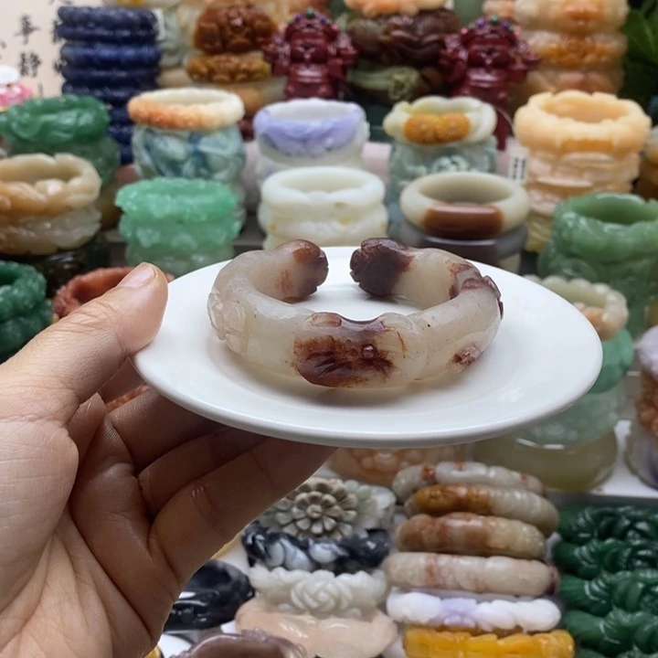 石英质玉未镶嵌手镯
