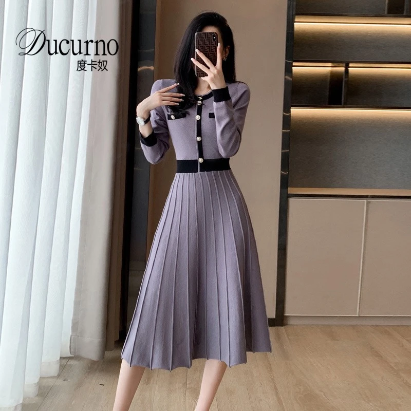 小香风针织百褶连衣裙女2025新款收腰显瘦中长款气质打底裙子秋冬