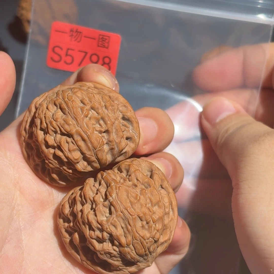 文玩核桃把件磨盘