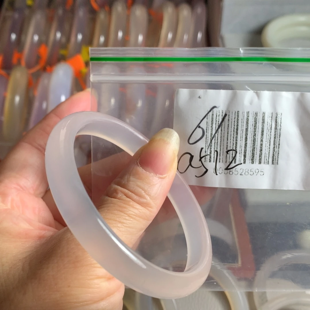 手镯玛瑙/玉髓未镶嵌61