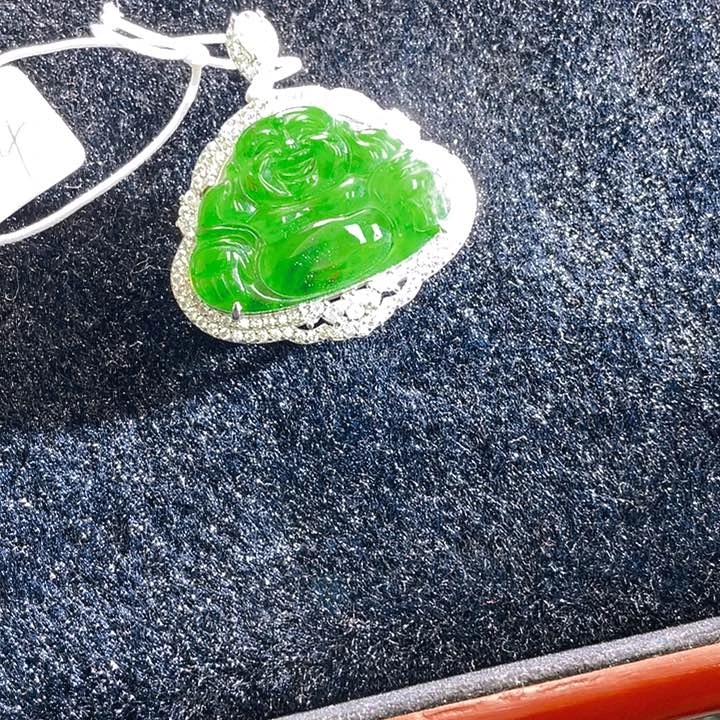 翡翠颈饰未镶嵌68，