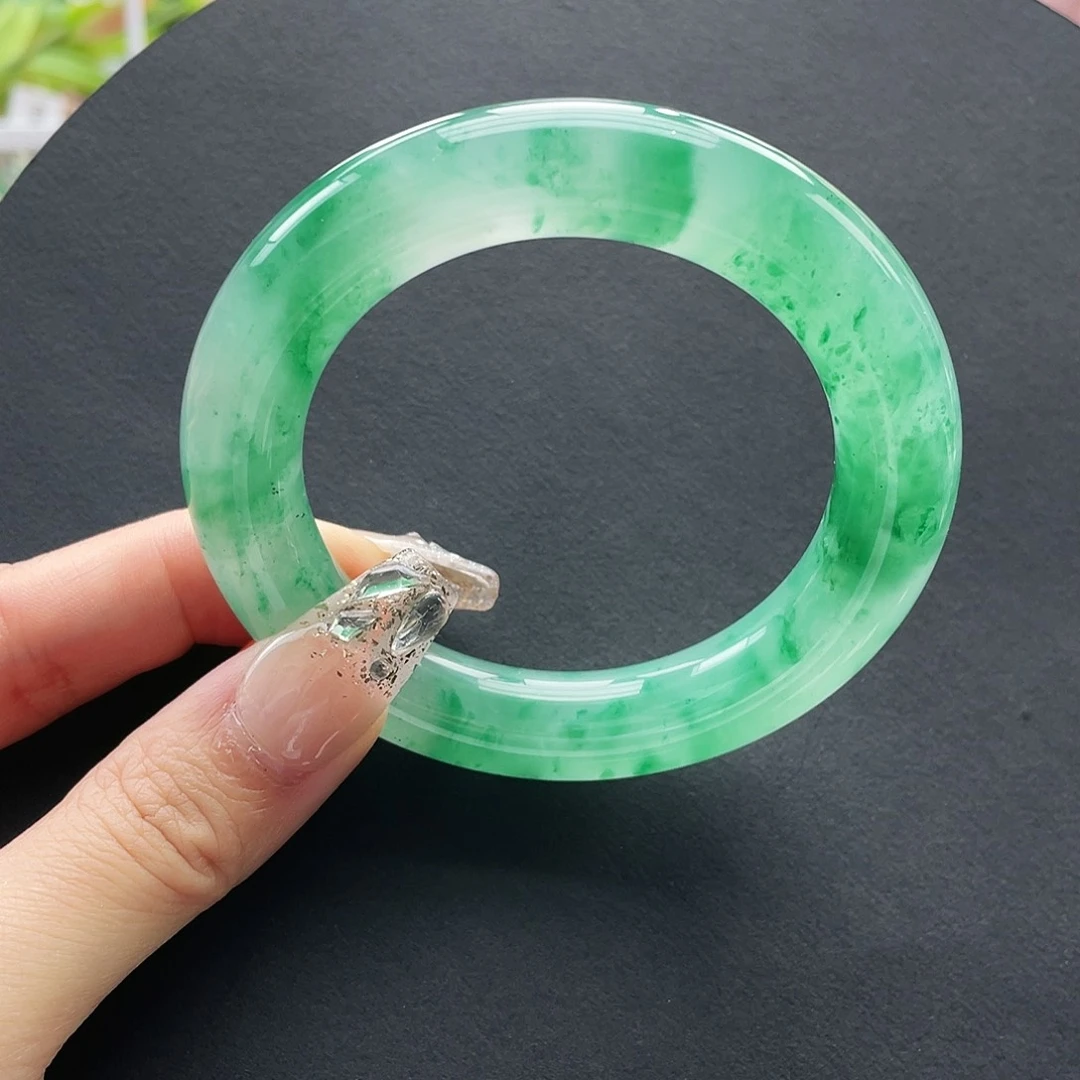 石英质玉未镶嵌手镯55