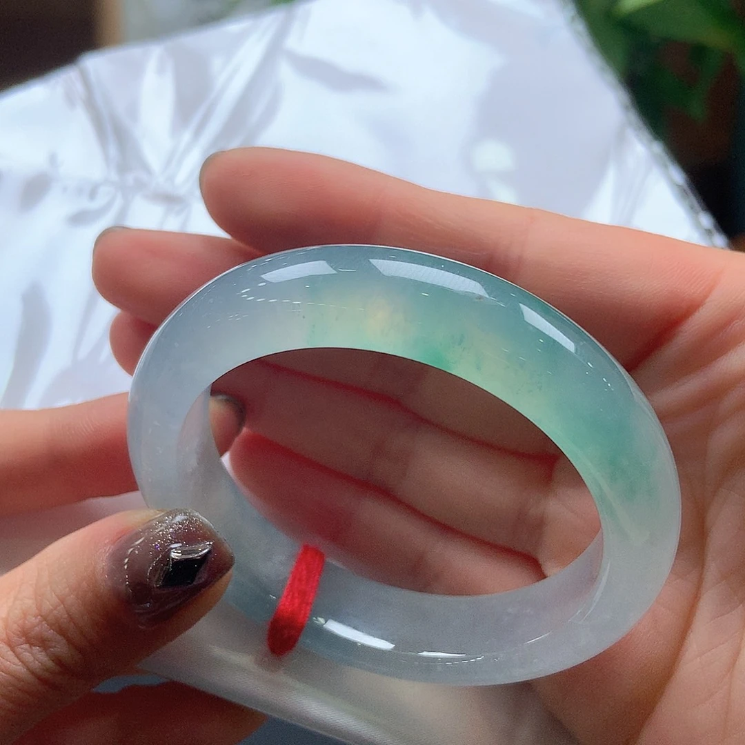 翡翠未镶嵌手镯53