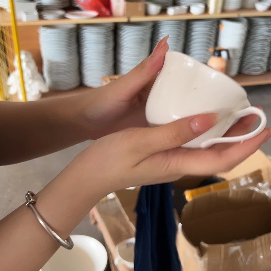 新骨瓷041微瑕暖白花瓣杯咖啡杯