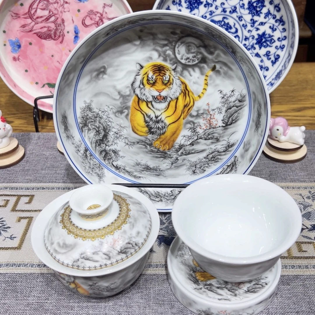 景德镇陶瓷学院等多家单位建立