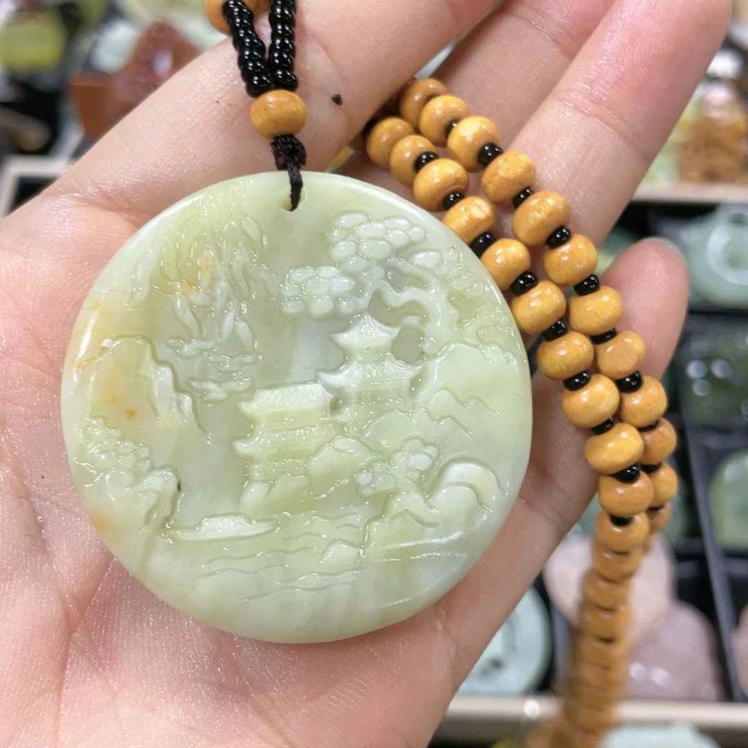 蛇纹石玉颈饰合金