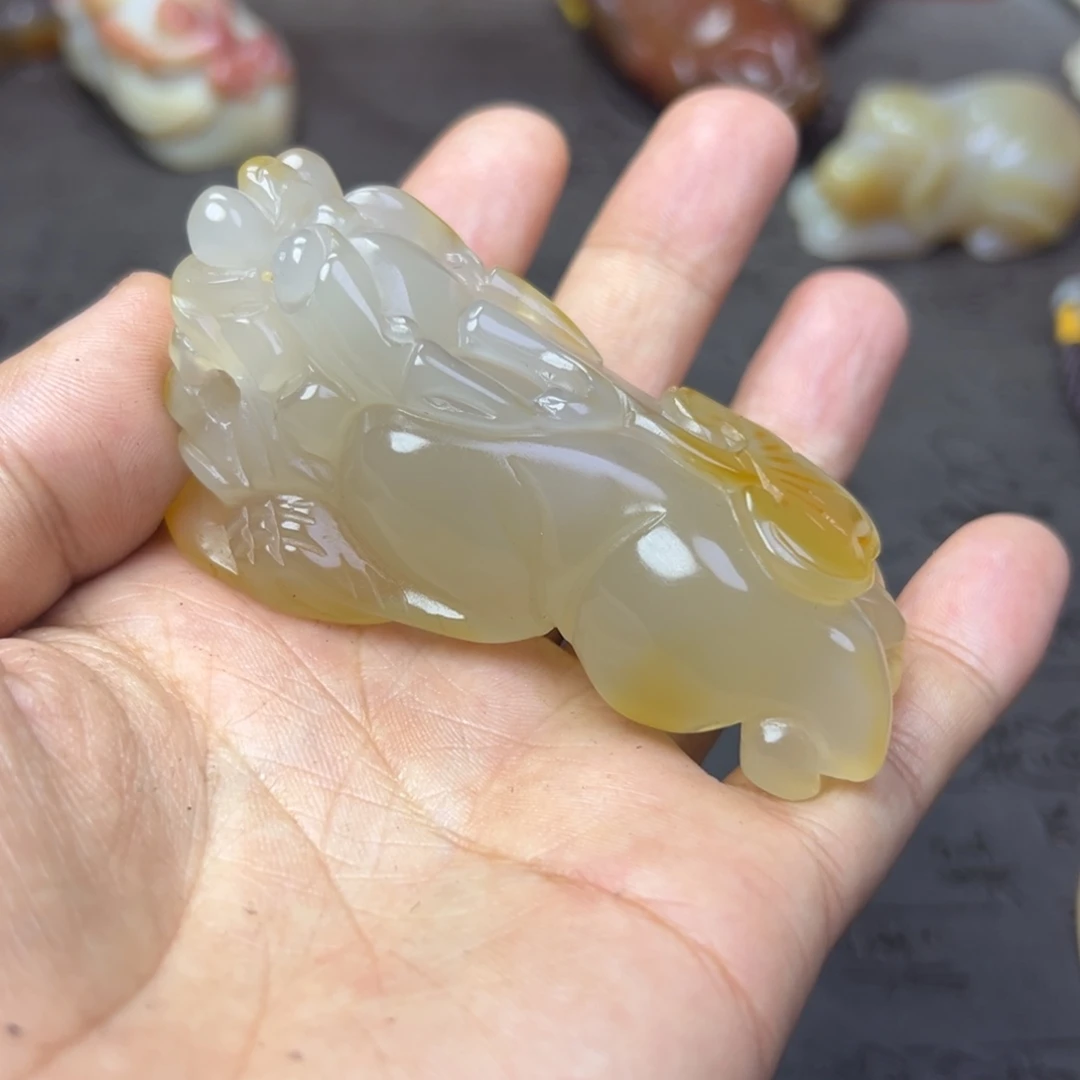 手***8玛瑙/玉髓未镶嵌天然玉石手把件吊坠