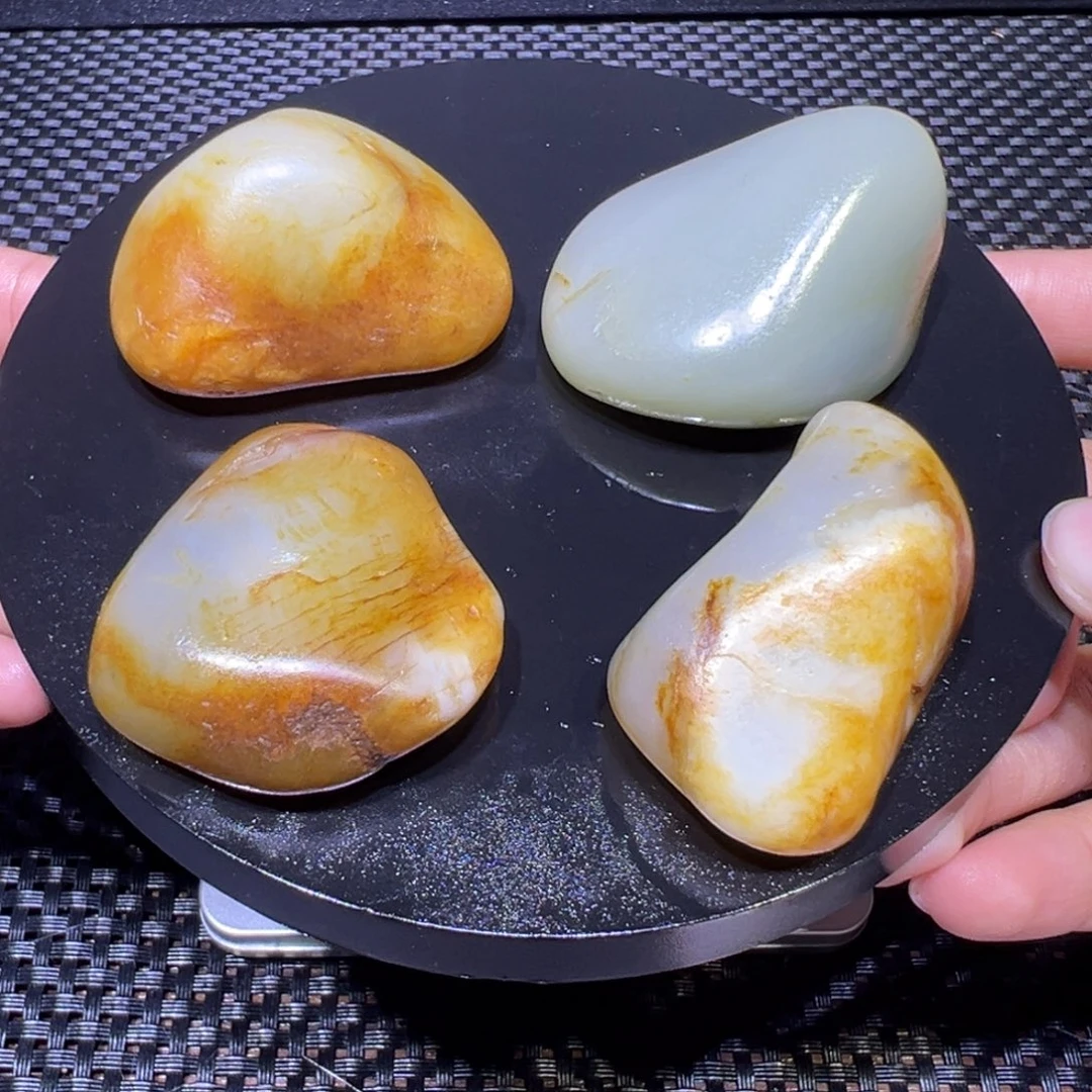 吊坠(不含链)未镶嵌和田玉（子料）180-42