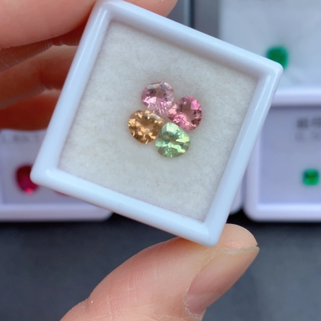 未镶嵌1.63克拉裸石碧玺