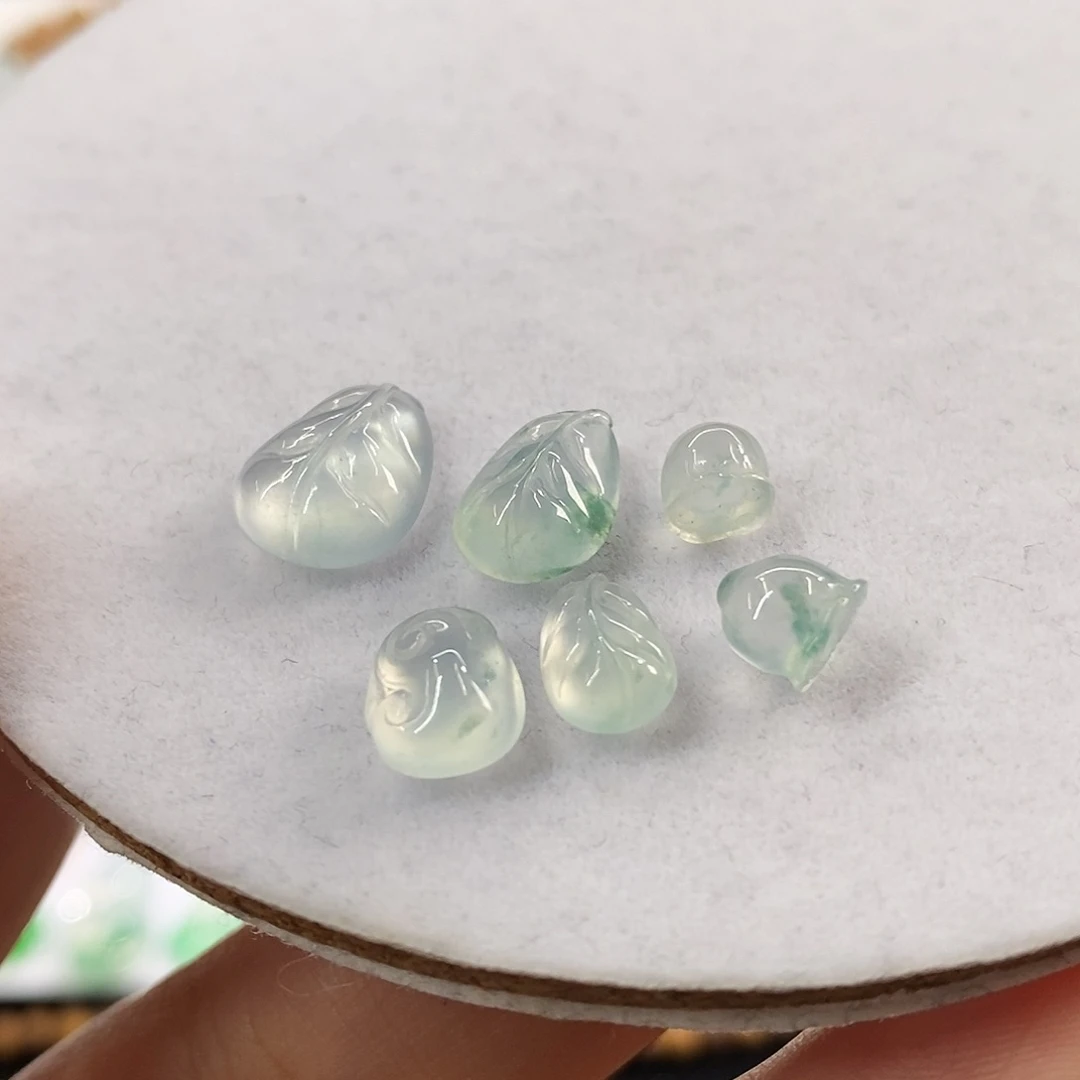 颈饰未镶嵌翡翠组合