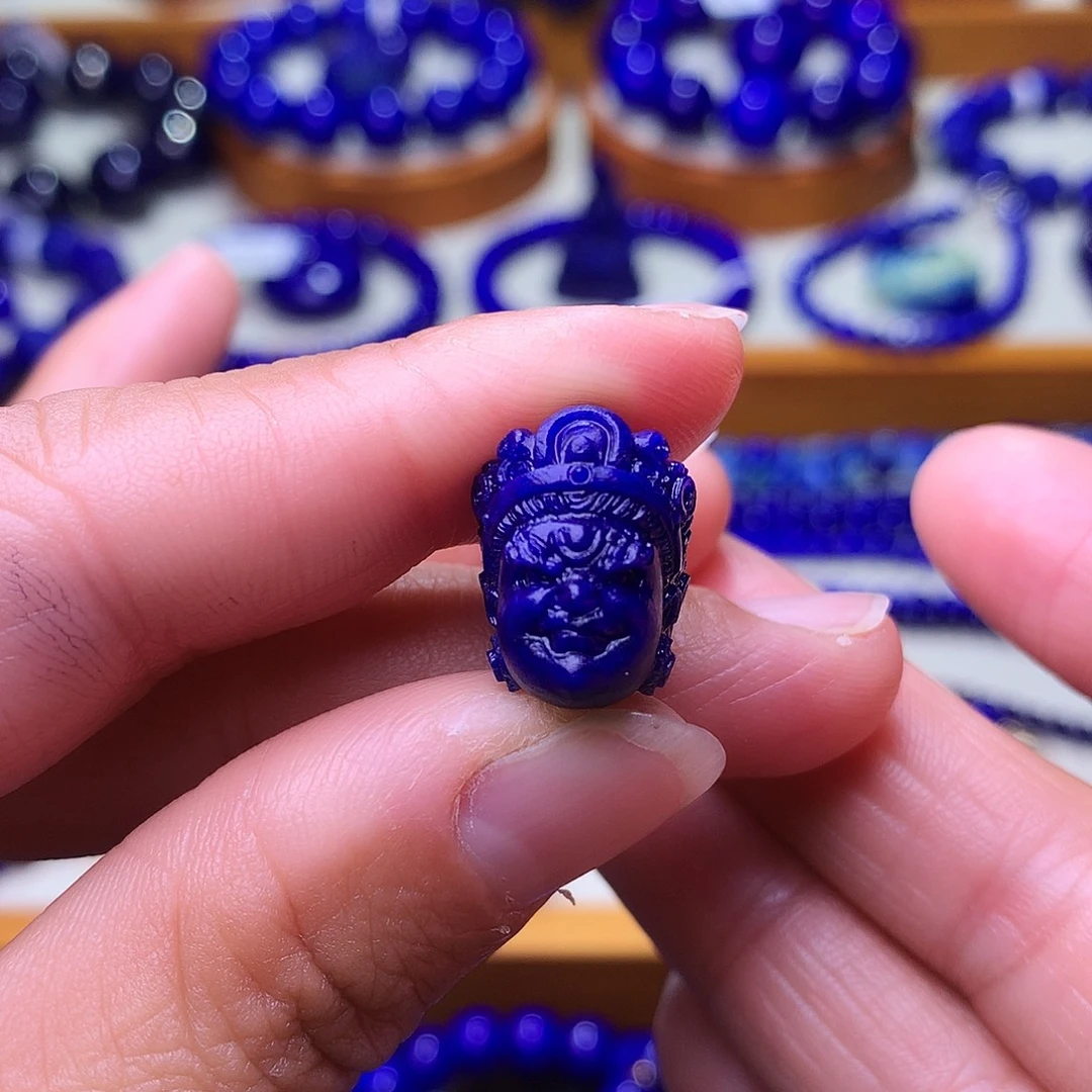 青金石未镶嵌雕刻件17*12*15m天花板精工大黑天