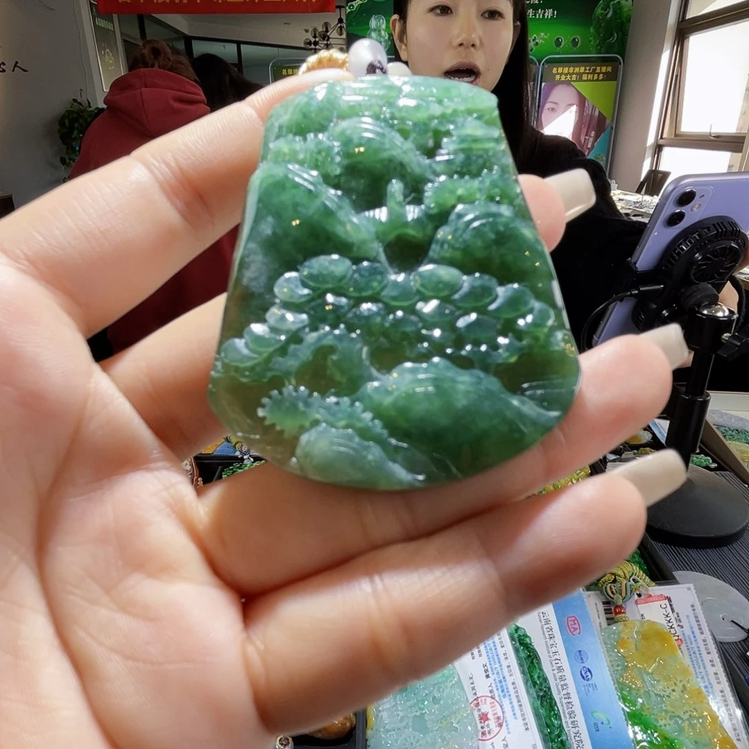 颈饰未镶嵌翡翠一