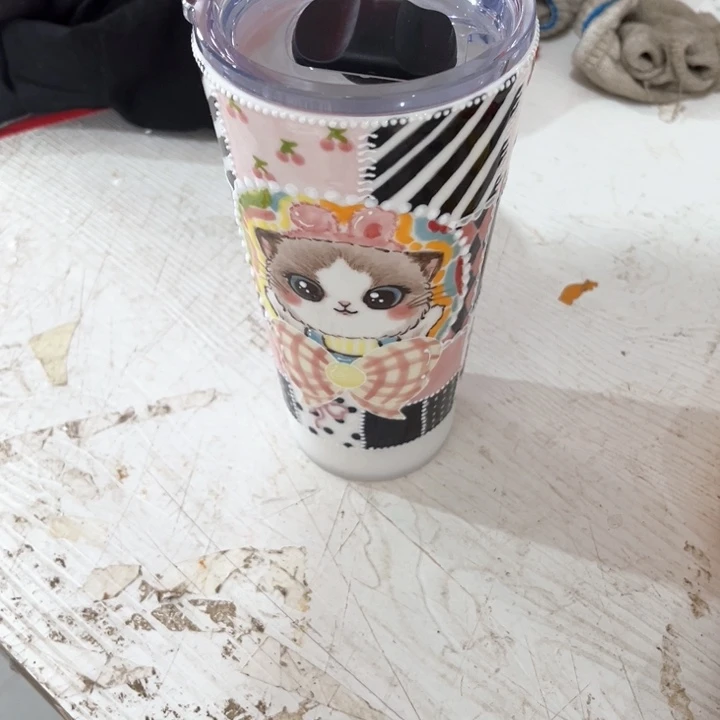 品***一瓷片微瑕疵的随行杯一个