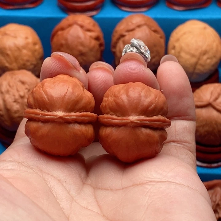 文玩核桃把件小红豆