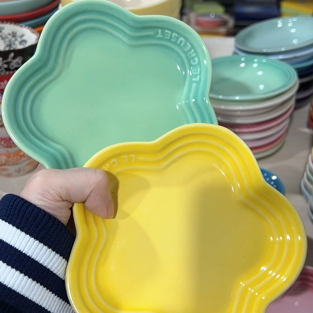 陶瓷+++小梅花碟 青羽色 浅黄色