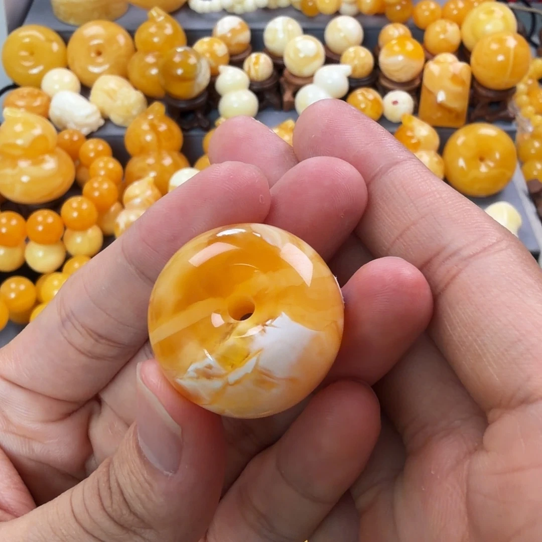 琥珀未镶嵌珠宝奇石