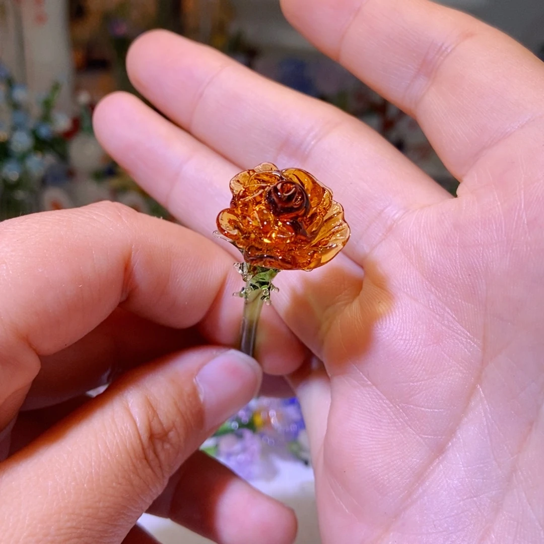 琉璃手工艺品茶色