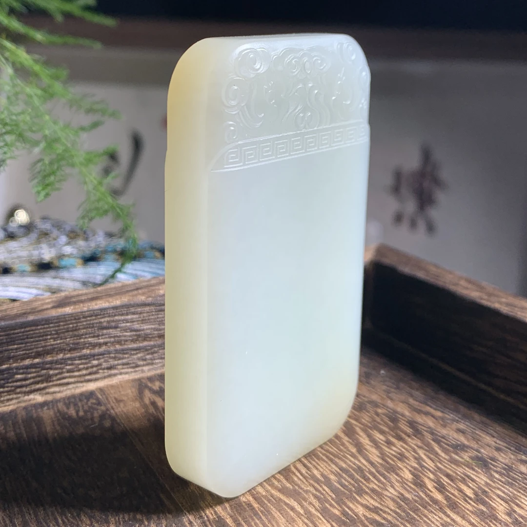 精美和田玉羊脂白玉平安无事牌，油性十足，脂粉佳，牌型厚实，