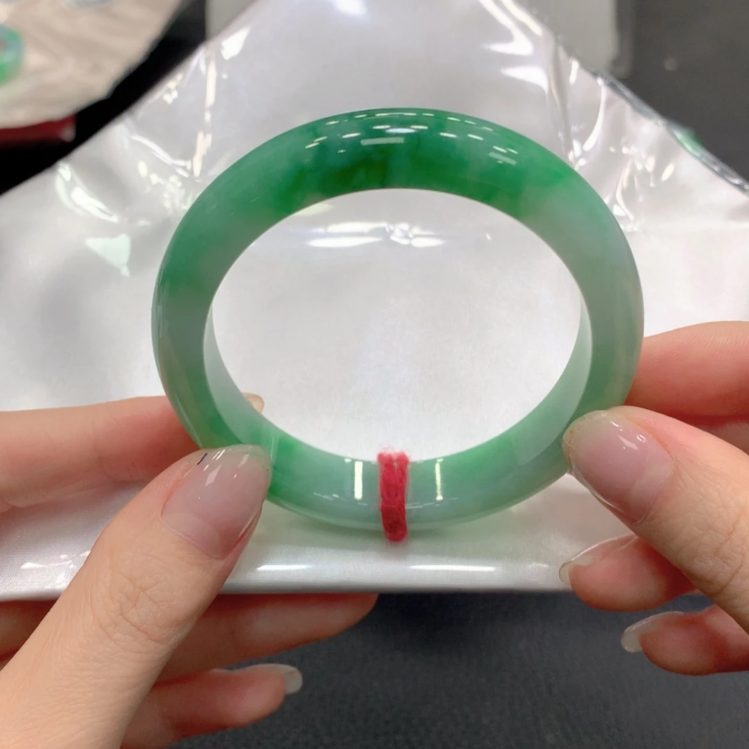 翡翠未镶嵌手镯27