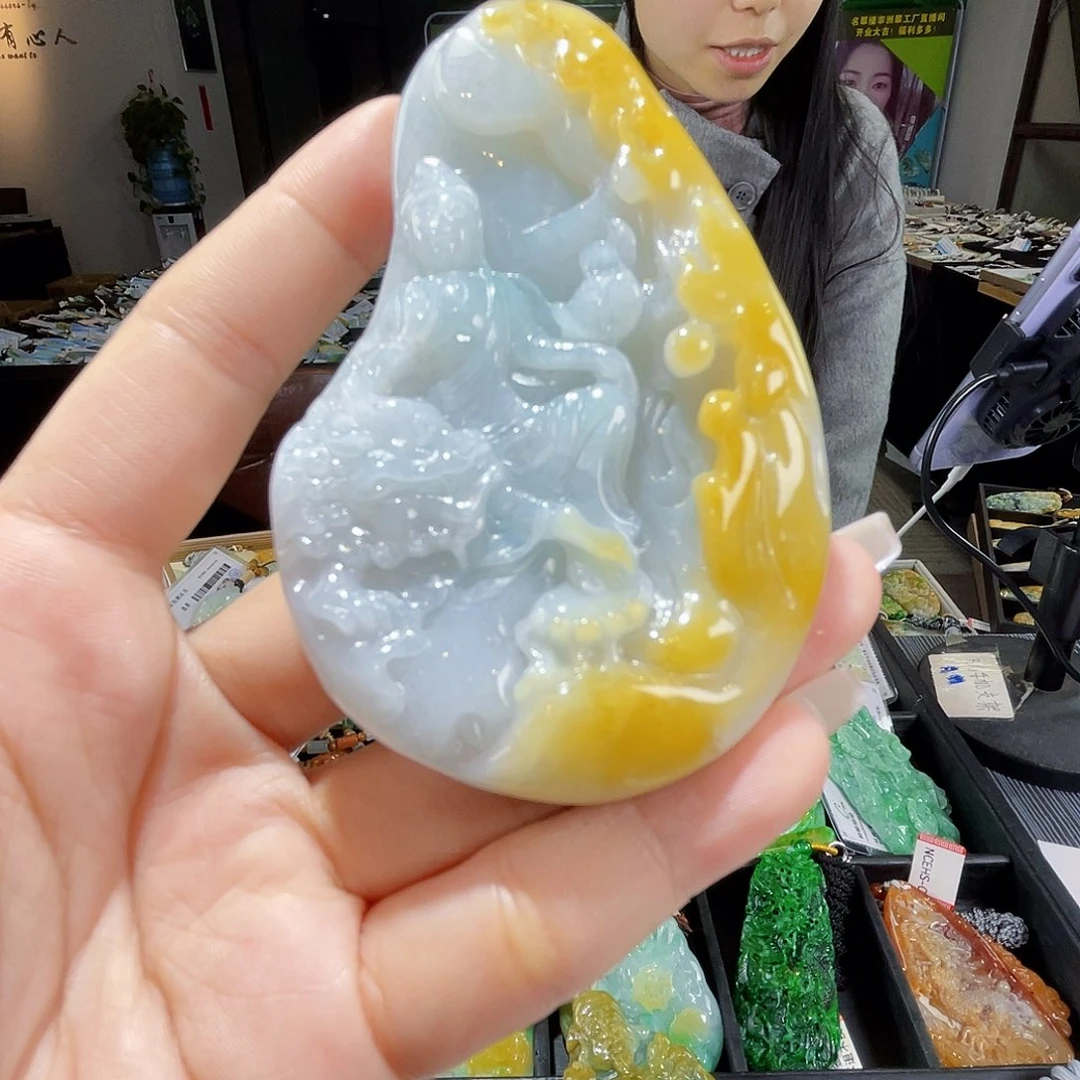 颈饰未镶嵌翡翠一