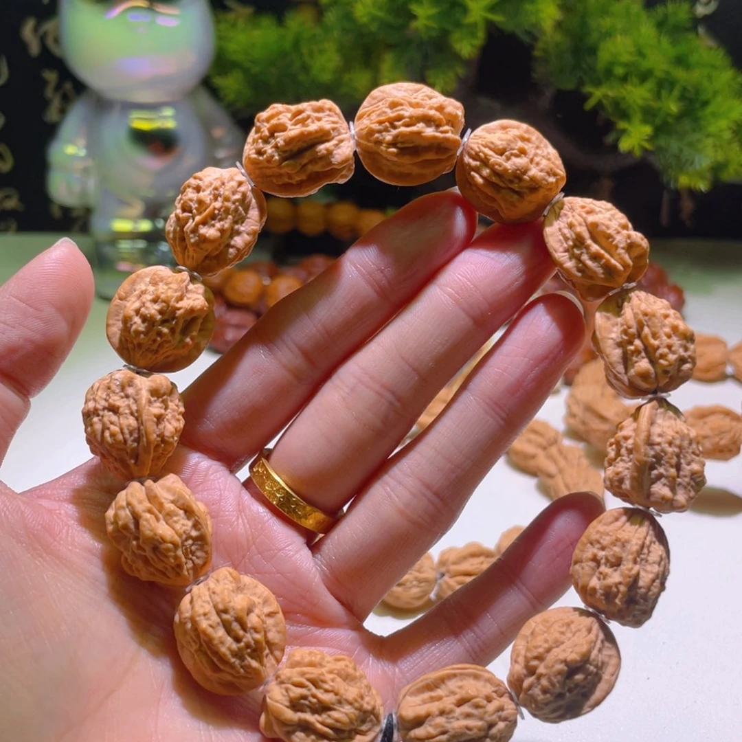 文玩核桃手串小金蝉18尺寸