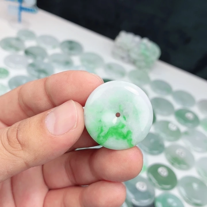 翡翠未镶嵌颈饰缅甸天然A货翡翠29.6-5.8