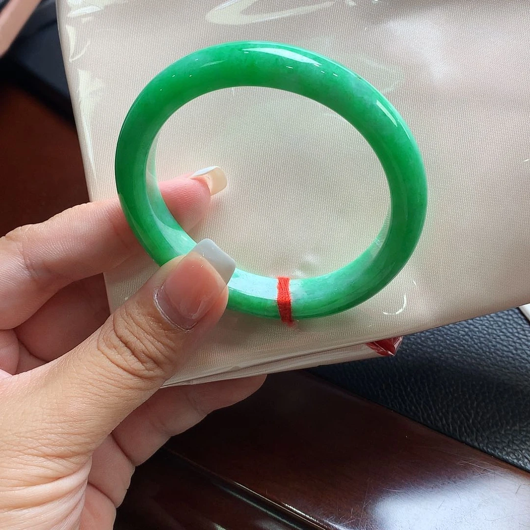 未镶嵌手镯翡翠满绿贵妃