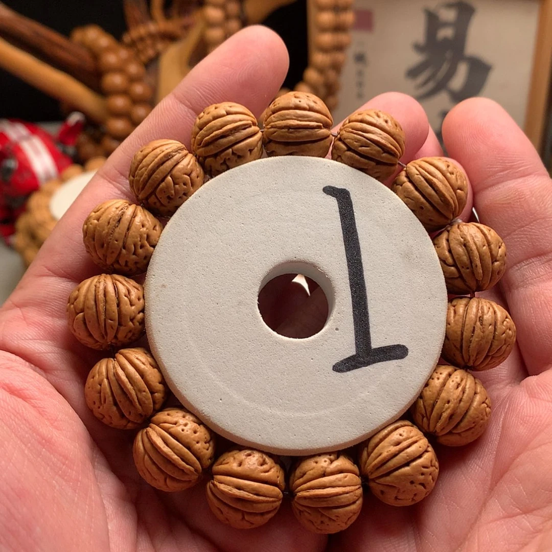 【闪购商品】桃核手串【金鱼肚】1.8桃核手串