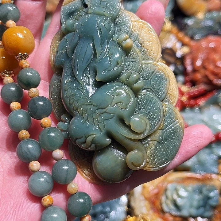 岫玉未镶嵌毛衣链感**切