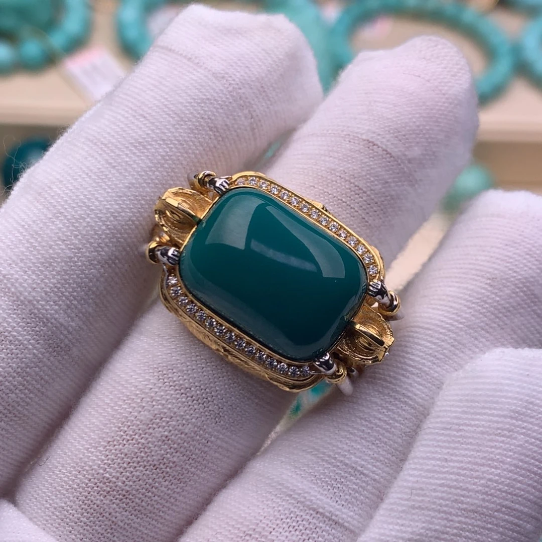 绿松石18K金镶嵌珠宝奇石